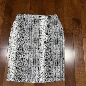 Soho Knee length skirt